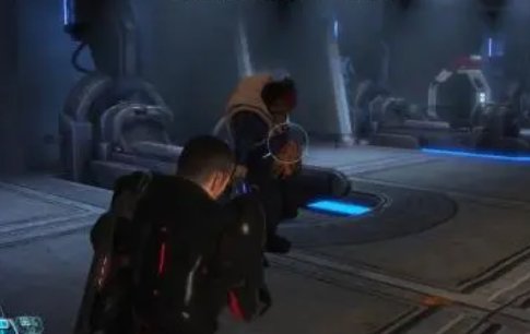 质量效应1 怎么推倒莉亚拉