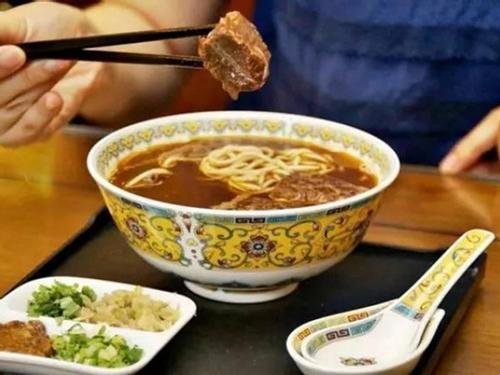 15元一碗面只有4根，商家的行为算不算虚假营销？