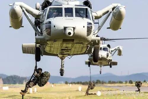 突发！韩国两架国产军用直升机相撞，飞行员失职还是另有原因？