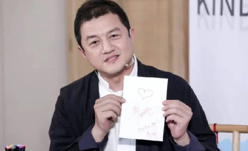 海哈金喜大力支持李亚鹏,二人是怎么走到一起的?