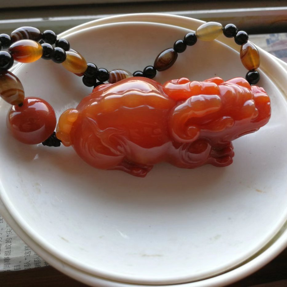 云南旅游带回来的黄龙玉,大家给鉴定一下品相和合理价格!