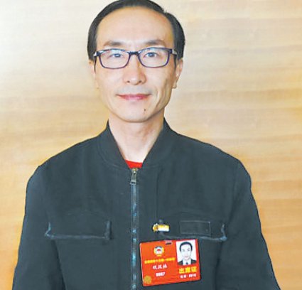 巩汉林建议公务员考试要考硬笔书法，能写一手好字可以在工作中有何帮助？