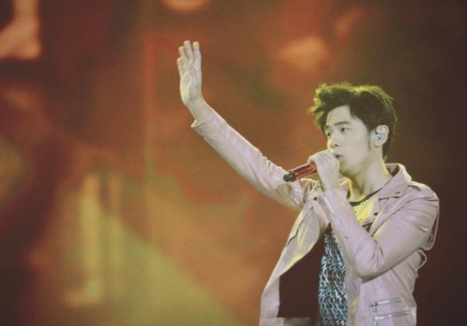 周杰伦退出西安真爱范特西公司股东，该公司的法人代表是谁？