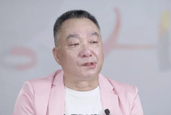 乔任梁父母分享失独经历，坦言曾害怕看评论，他们是如何一步步走出困境的？