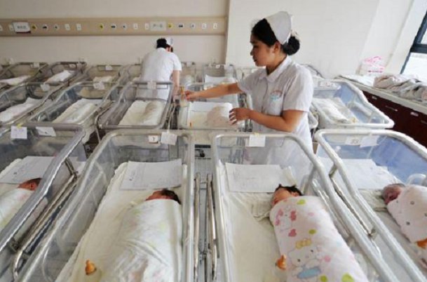 梁建章建议生1个孩子奖励100万，是否能解决生育率的根本问题？