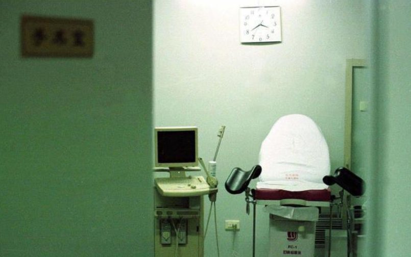 大学女生15万元卖卵子,收卵子人的做法是否合法?