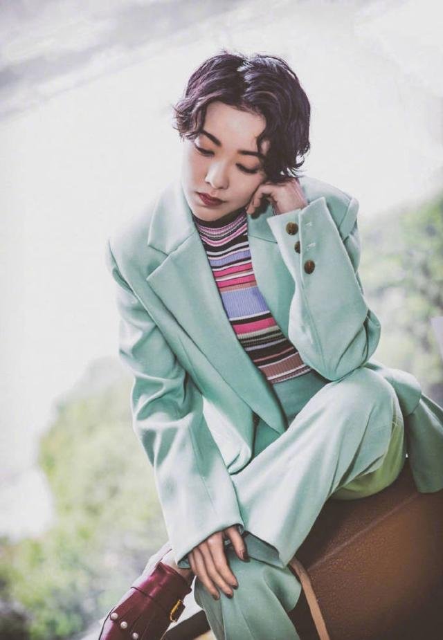 郭采洁因为不当言论向汪峰道歉竟上热搜,凭借高情商实力圈粉,你怎么看?