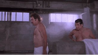 求《白头神探》里捡肥皂的那段动态图，就是那个超严密内裤的那段。谢谢