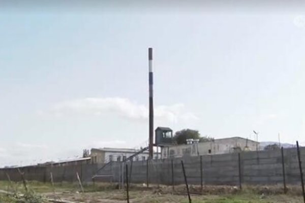 俄6名罪犯用勺子挖隧道越狱,挖了一年为什么都没人发现?