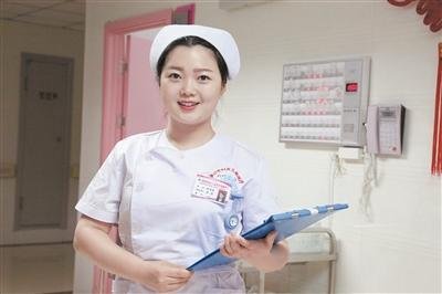 护士人群中多看一眼救人一命,该位患者究竟患上了什么疾病?