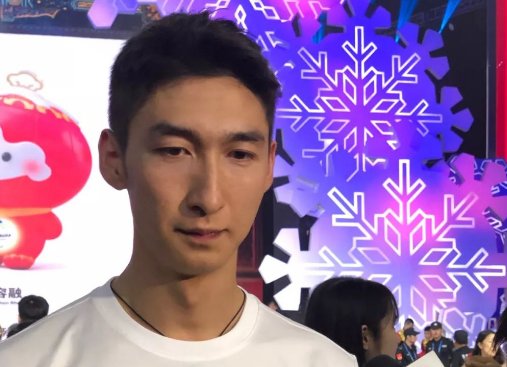 武大靖的金墩墩以92万元落槌,这种慈善拍卖活动将会产生哪些积极意义?