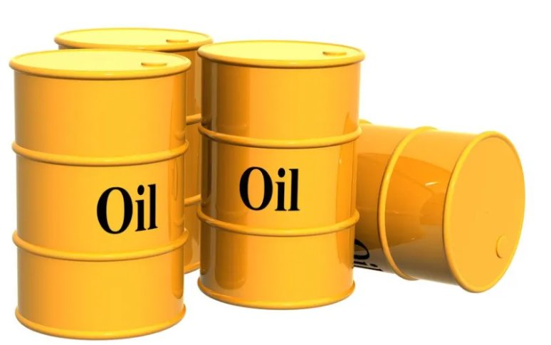 中国小伙在俄罗斯花170元加76升油,当地油价这么便宜能将其运回来吗?