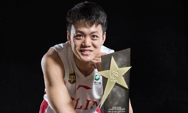 胡明轩斩获2021总决赛MVP，他真的是实至名归吗？