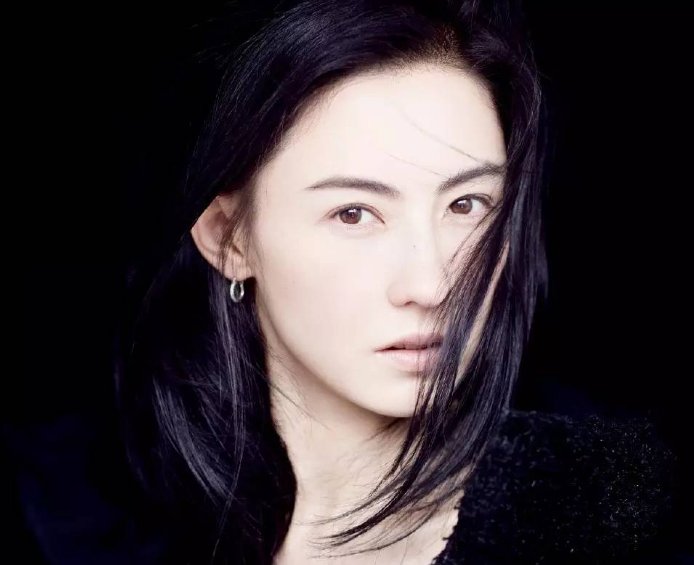 谢贤撕开张柏芝的遮羞布，一语道出他和张柏芝的关系，这是为何？