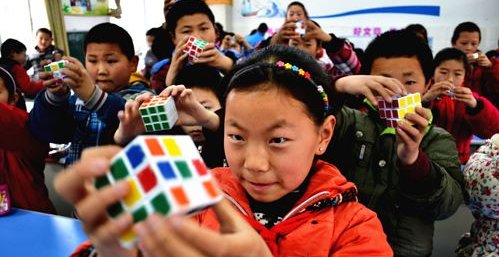 玩魔方的技巧、方法、口诀是什么？