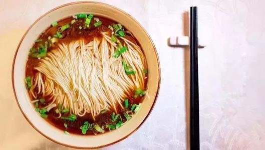 15元一碗面只有4根，商家的行为算不算虚假营销？