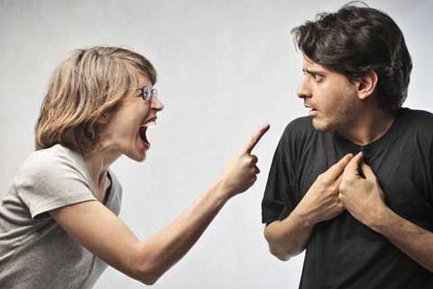 梦见和别人吵架代表什么?