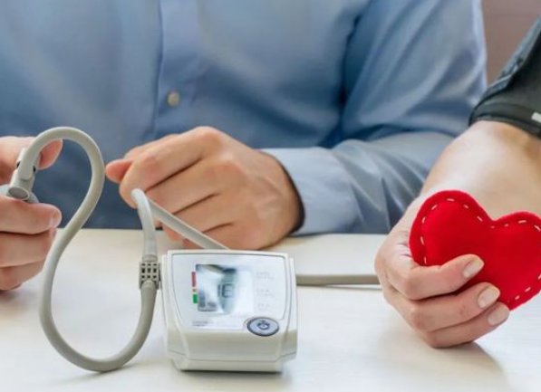 尿毒症是怎么引起的？导致病因的原因有哪些？