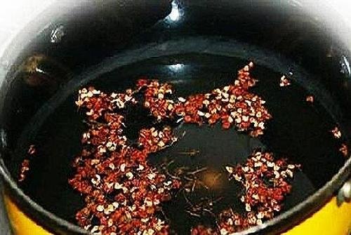 花椒水泡脚的功效与作用？