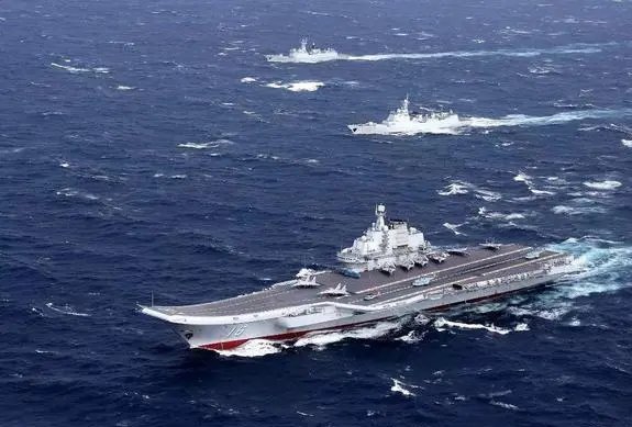 中俄海军10艘舰艇同时通过日本津轻海峡,有哪些信息值得关注?