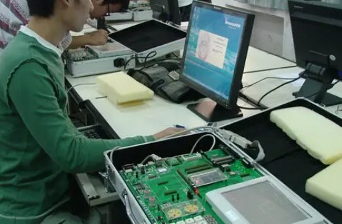 计算机科学与技术是学什么的