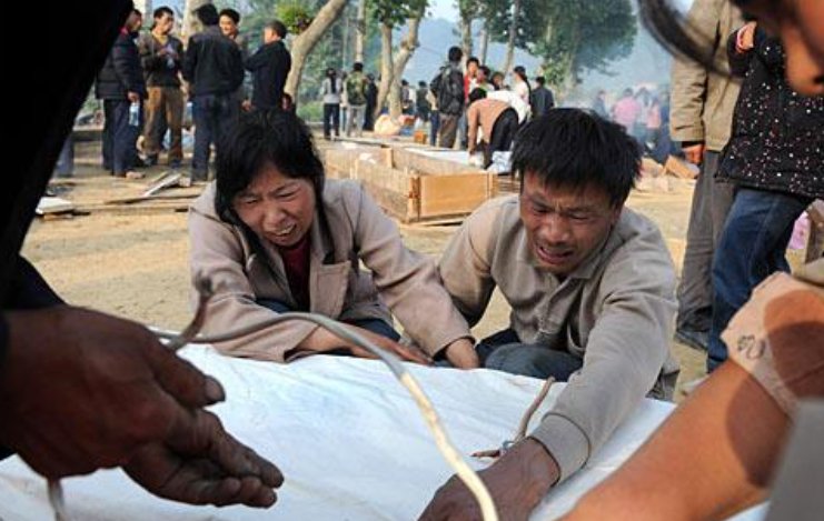 坠亡学生遗体在父母同意后火化，此事最终的处理结果是什么？