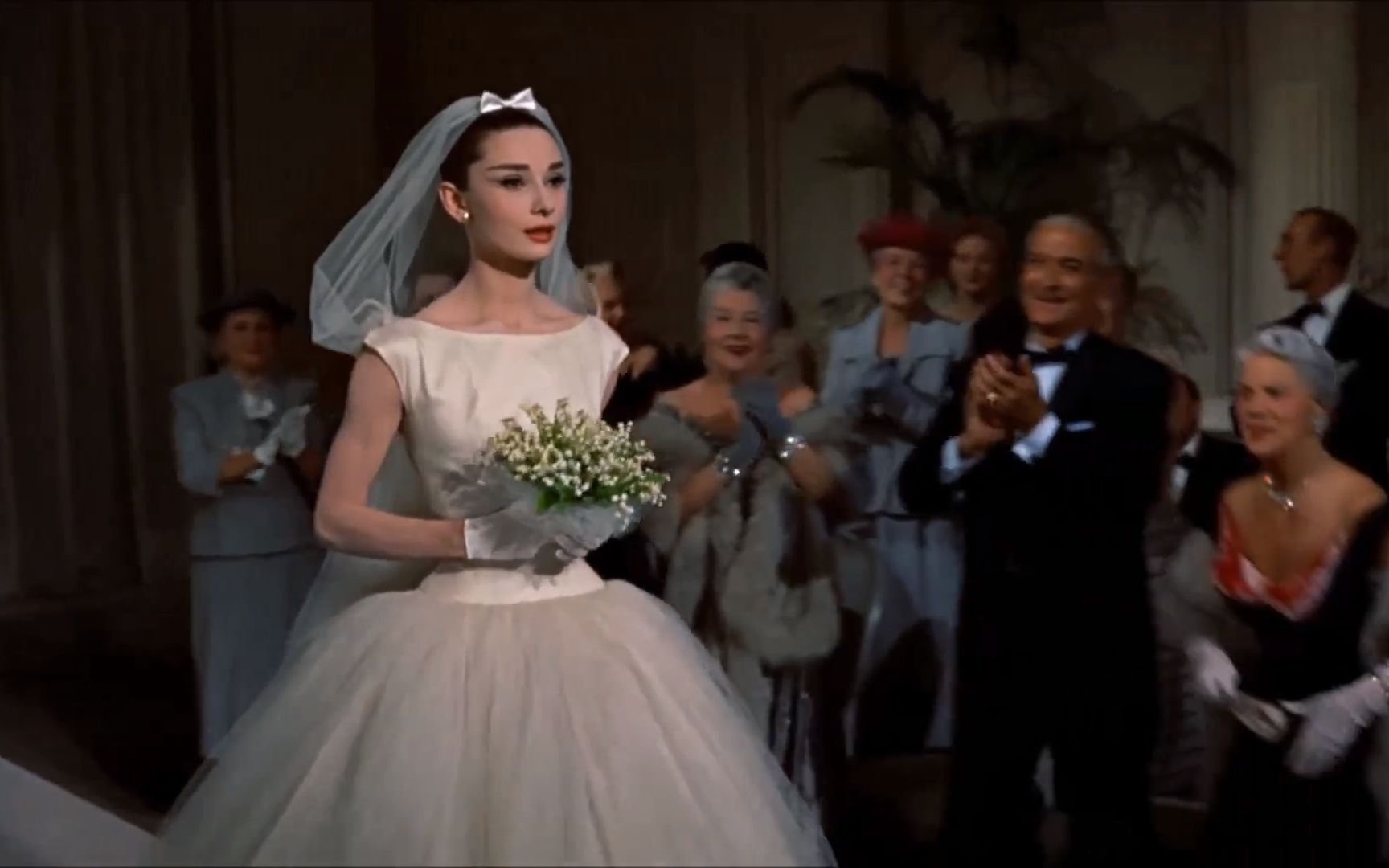 纪梵希为赫本终身不娶，赫本葬礼上亲自抬棺，旷世情缘终落下帷幕，为什么？