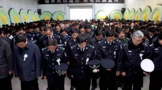 有关英雄警察的故事