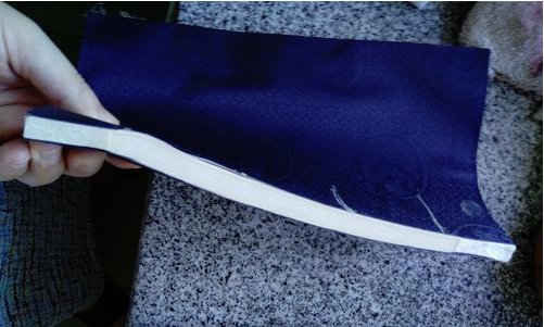 古书的装订线是怎样穿的？？