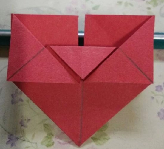 用纸叠心的步骤是什么