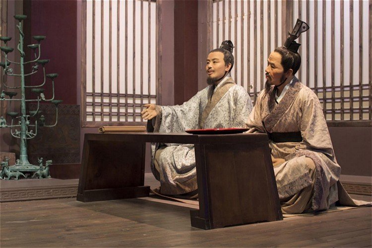 管仲和鲍叔牙之间是什么关系？