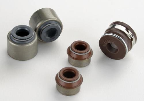 什么原因会造成汽车烧机油？