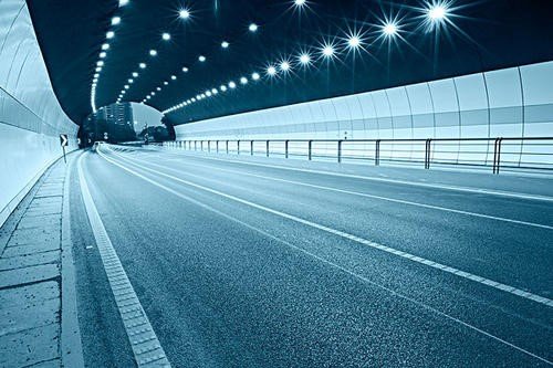 路边的“三角标线”是什么意思？