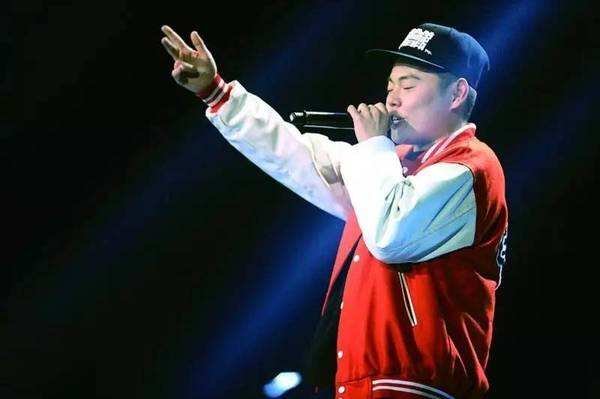 用重庆话唱的歌有哪些？