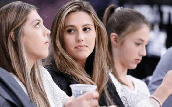 史泰龙的三个女儿都貌美如花,他的儿子如今现状怎样了?