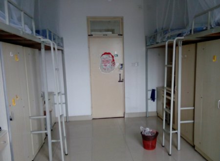 宿迁学院的生活环境宿舍环境怎么样？亲们可以描述下么？