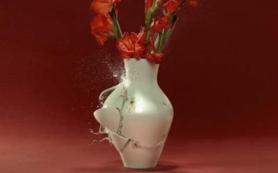 家里花瓶碎了有什么预兆不同图案的花瓶碎后风水寓意