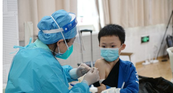小学生打新冠疫苗要带什么证件?