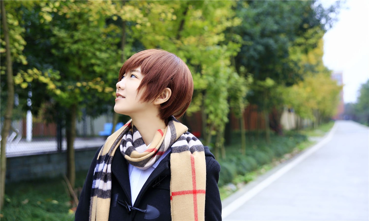 东方子的个人资料