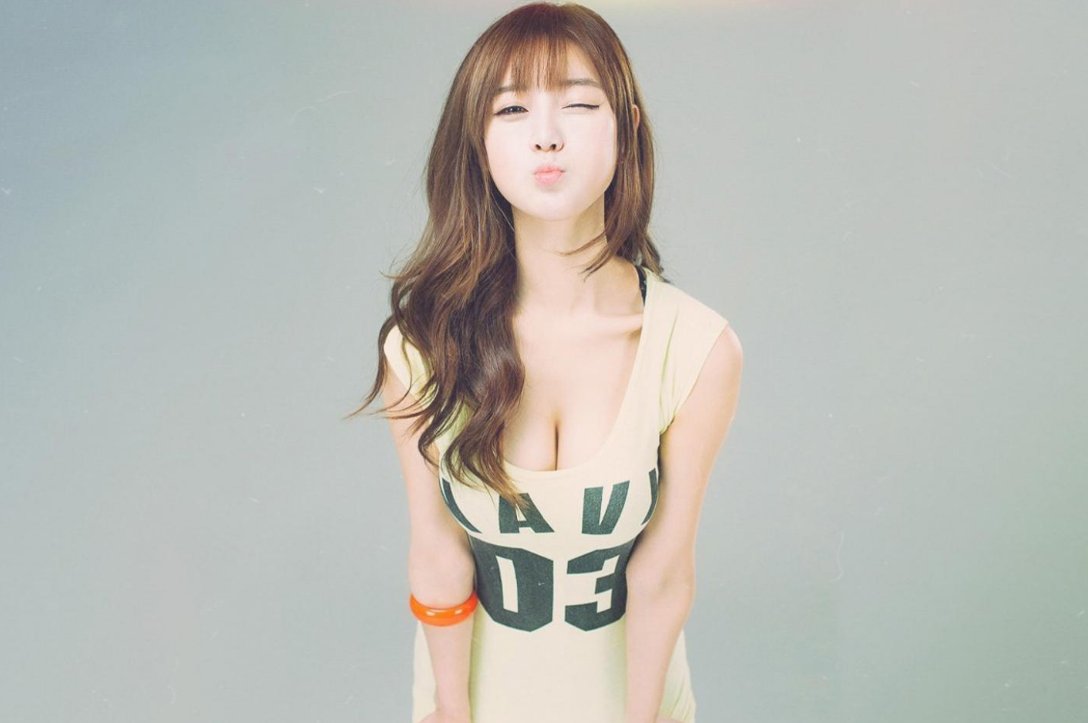 女生体重不过百,不是平胸就是矮,有依据吗?