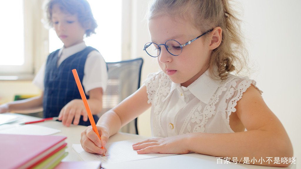 家长每次孩子考试好进行奖励,这种办法可行吗?