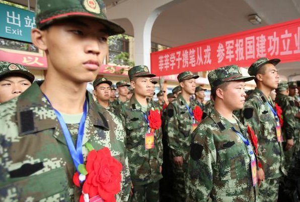 大学招兵一般在啥时间？