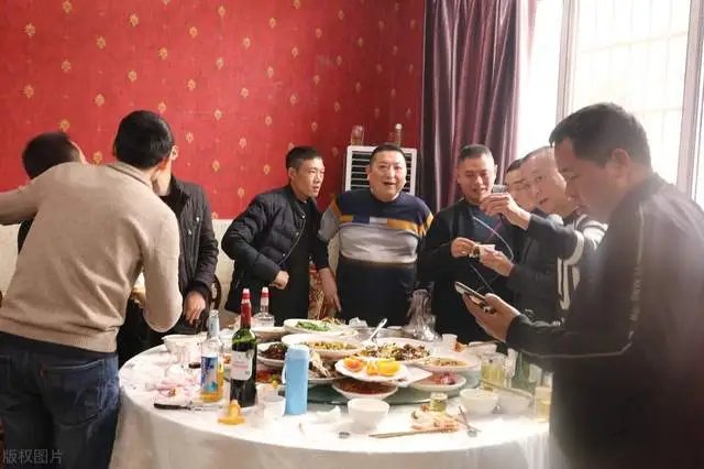 “同学聚会，拆散一对是一对”，对于这句话你的看法是什么？