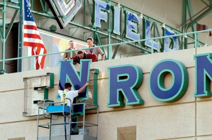 美国安然事件的最主要原因是什么?