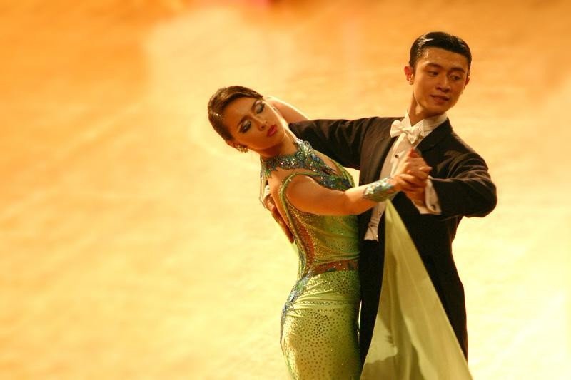 舞曲 慢四是什么意思