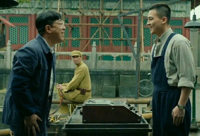 如何评价电影《我和我的祖国》？