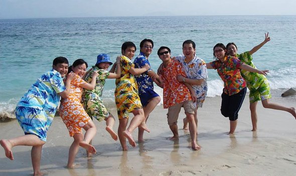 海南岛服的特色