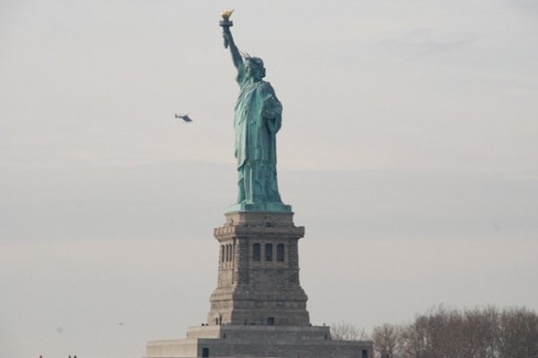 从上海坐飞机到美国要多久？