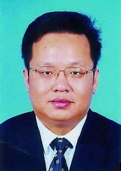 周少强的人物经历