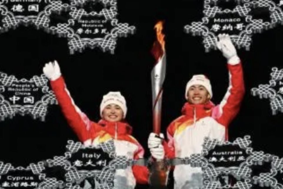 冬奥会谁点燃主火炬?